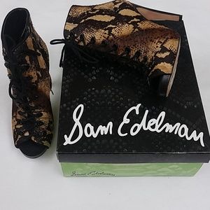 Sam Edelman Karmen Snake Animal Print Booties 6M